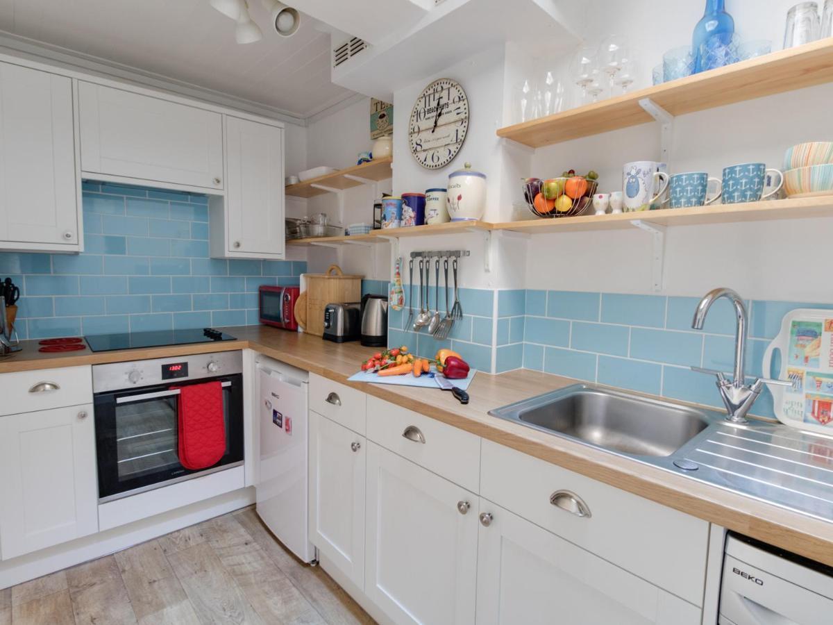 Driftwood Villa Weymouth Bagian luar foto